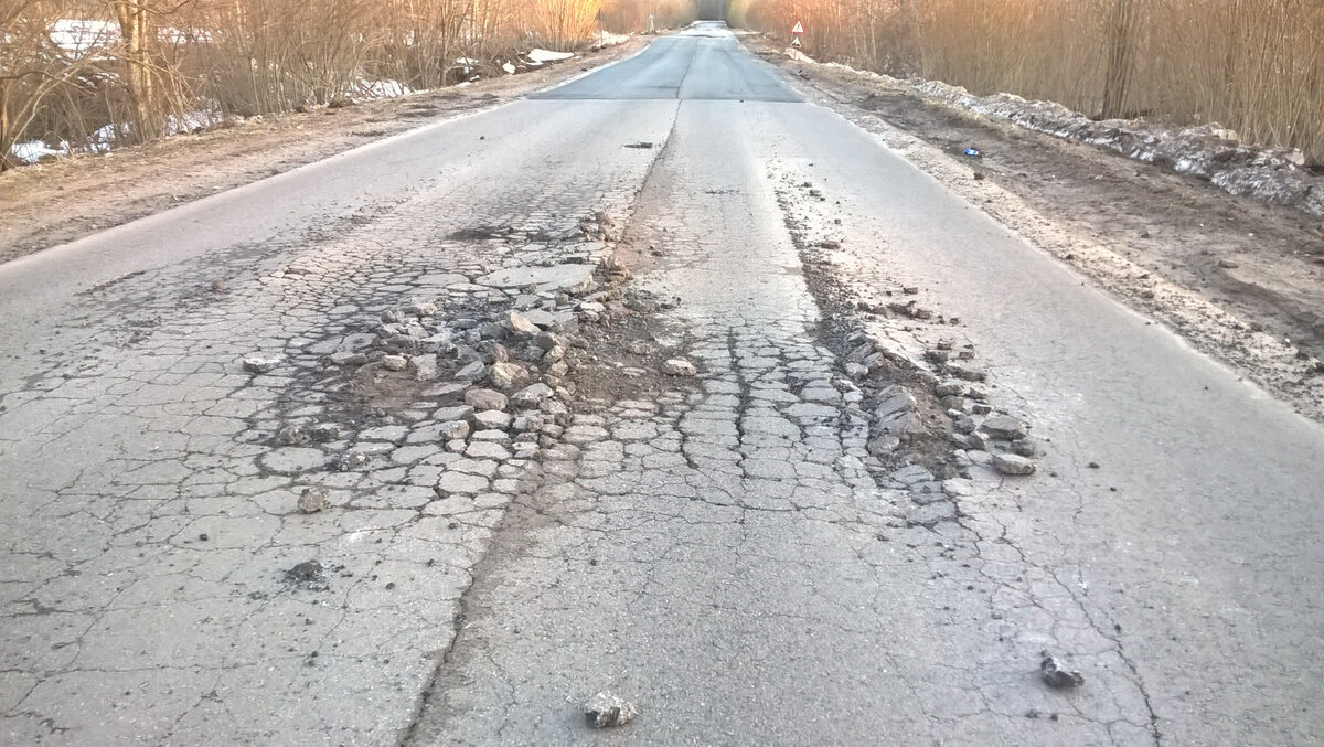 Петиция за ремонт дороги в Неболчи собрала более тысячи подписей, но делать  его, похоже, не собираются | Пароход Онлайн | Дзен