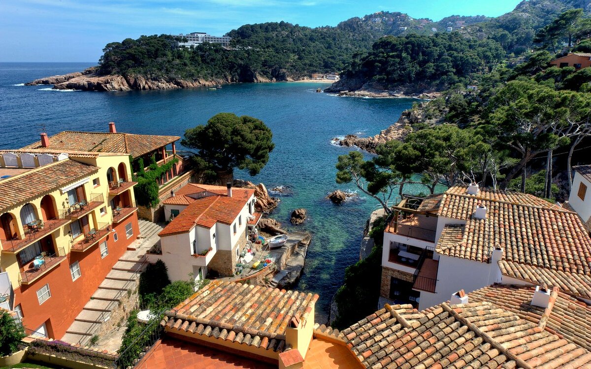 Города испании для жизни. Жизнь в Испании. Лучшие города для отдыха. Проживание в Испании. Красивые города Испании для жизни.