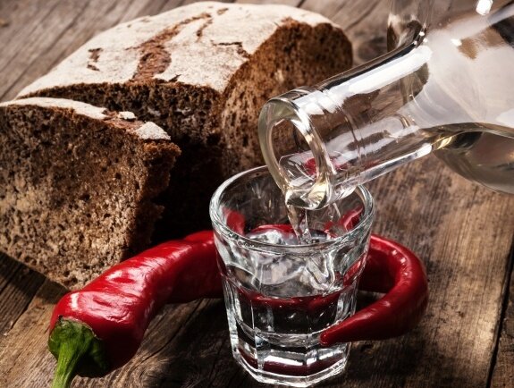 Водка с красным стручковым перцем