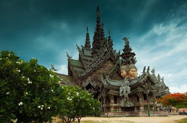 Храм Истины