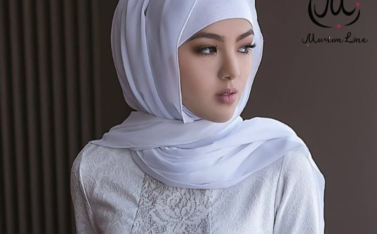 Мисс Кыргызстан-2014 в хиджабе 