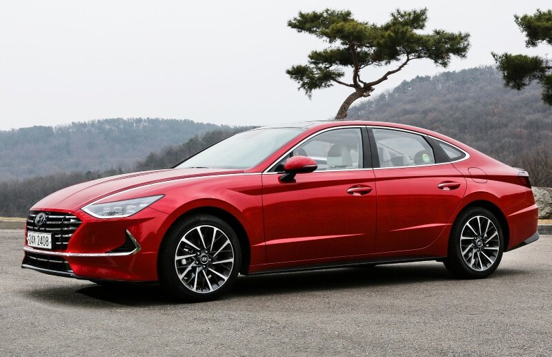 https://wroom.ru/i/cars2/hyundai_sonata_8.jpg