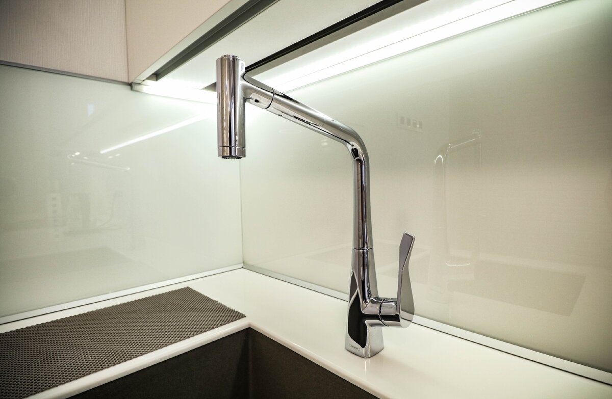 Смеситель Hansgrohe Metris Select