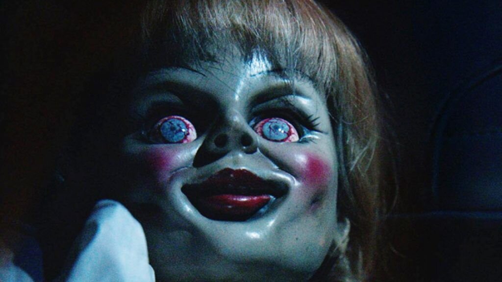 Кадры из фильма " Аннабель"