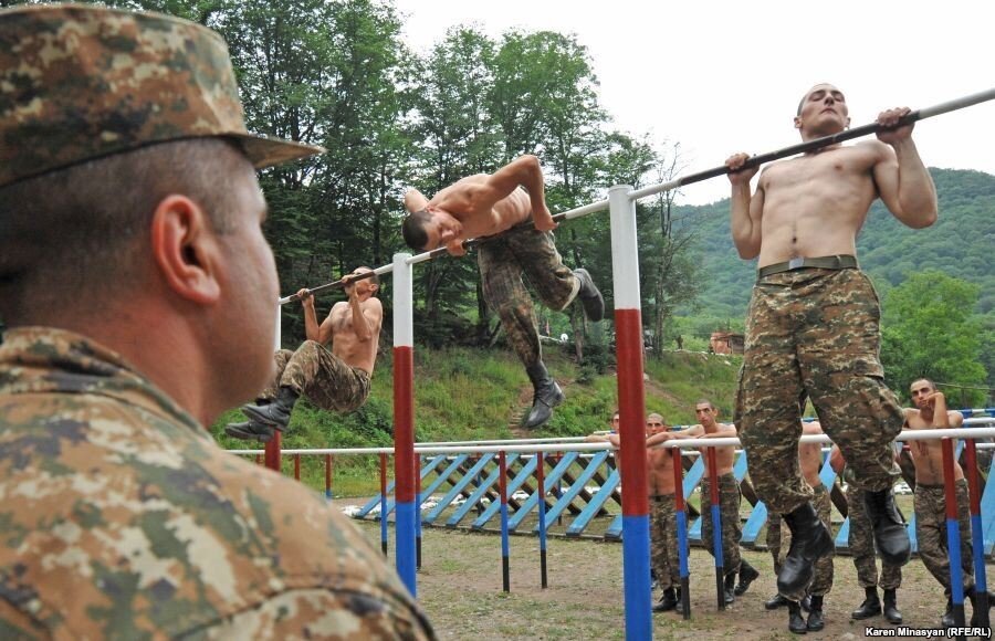 Воин тренируется
