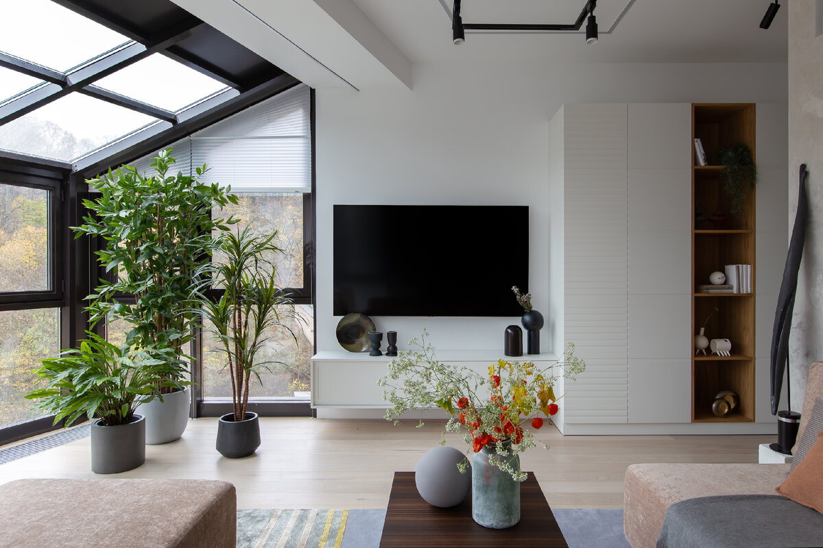 Композиции из искусственных растений и кашпо Treez в интерьере