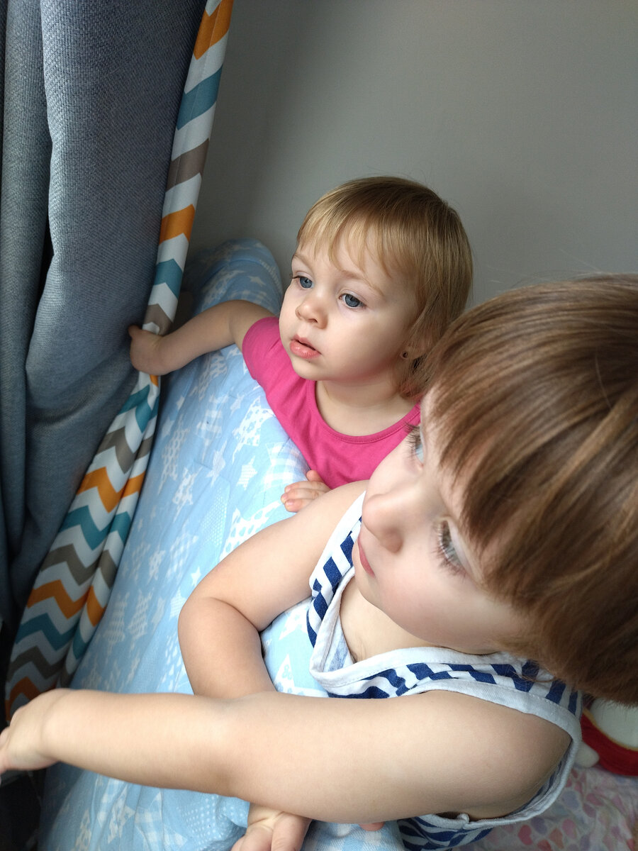 Смотрим на ураган за окном. Прогулки не будет(