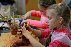 Занятия по лепке из глины