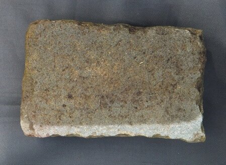 7. 2022 г. Нижняя плоская сторона