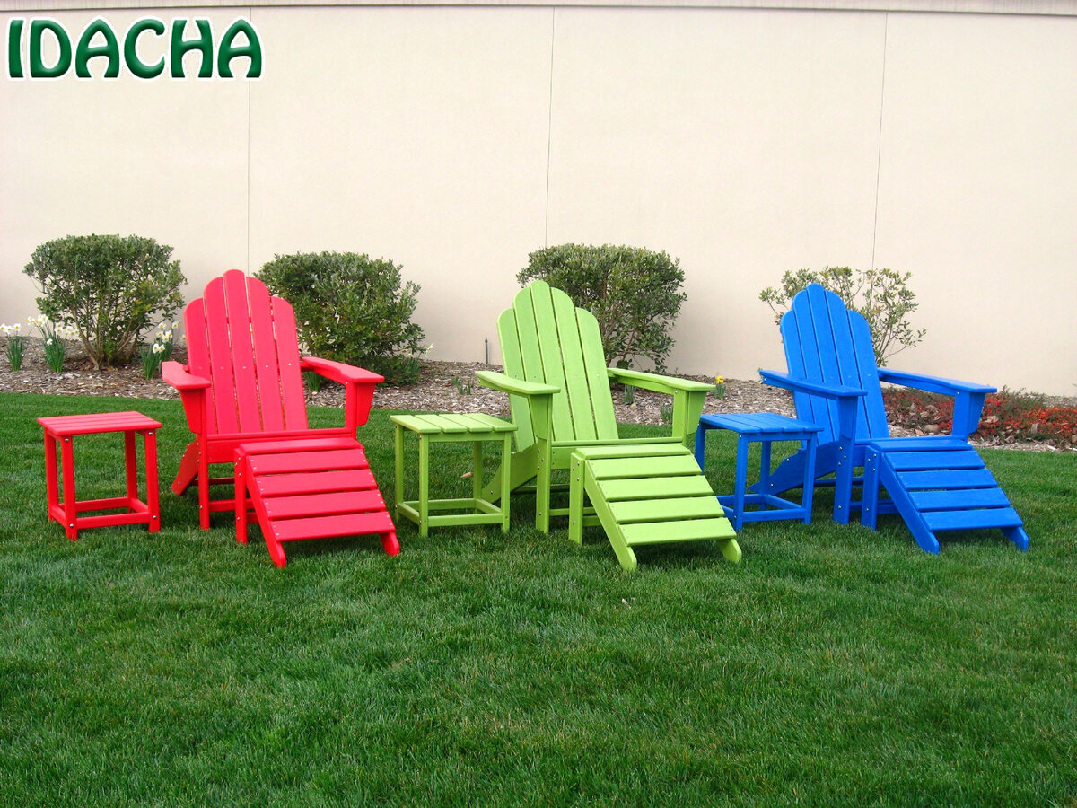 Стулья из переработанного пластика