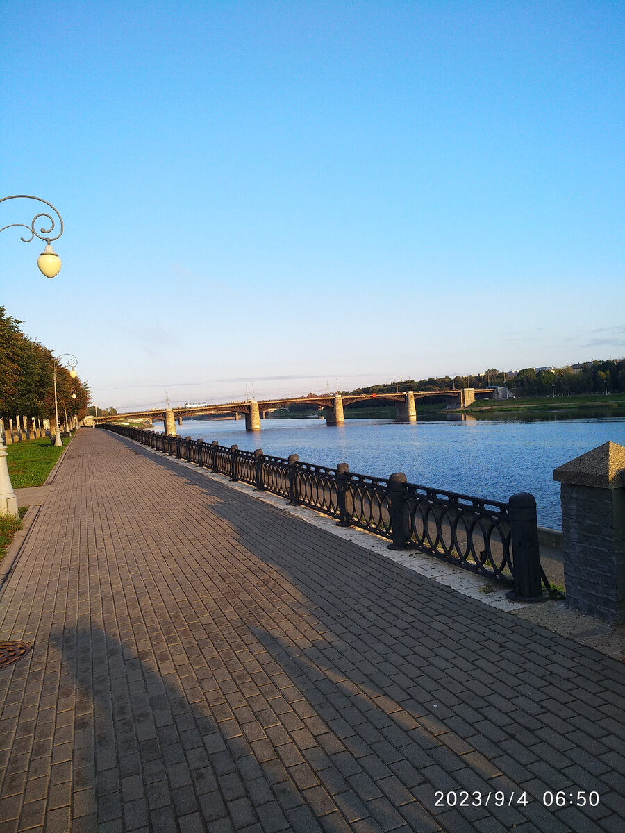 набережная Степана Разина и Новый Волжский мост