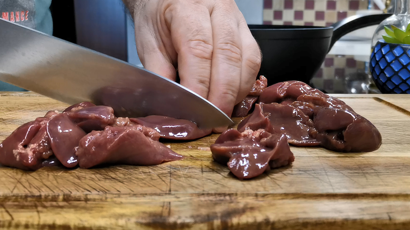 Этот рецепт из печени меня покорил простотой и вкусом. Куриная печень с  баклажанами по-милански | Розовый баклажан | Дзен