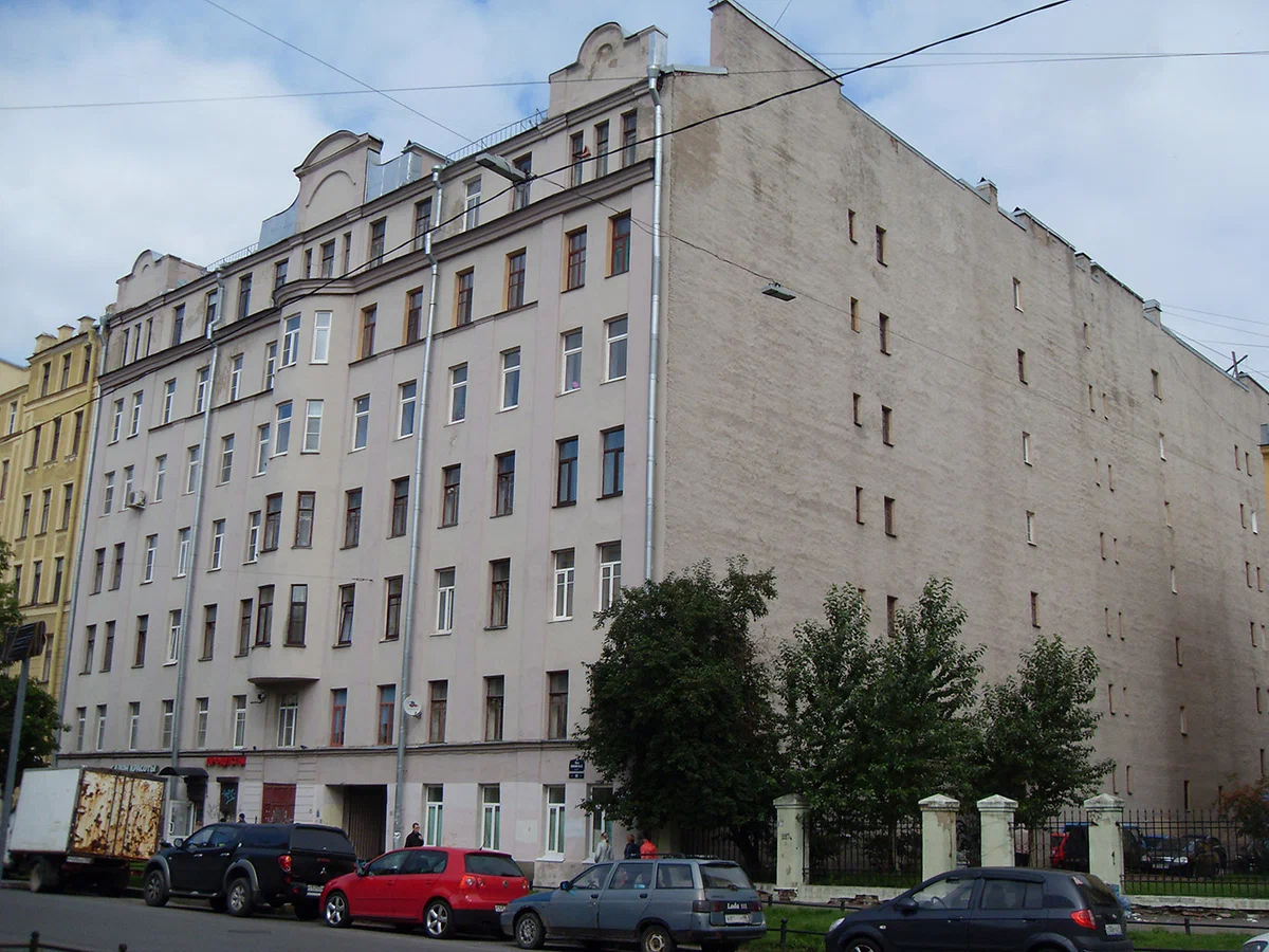 Дом на 18-ой линии В.О. (фото из интернета)