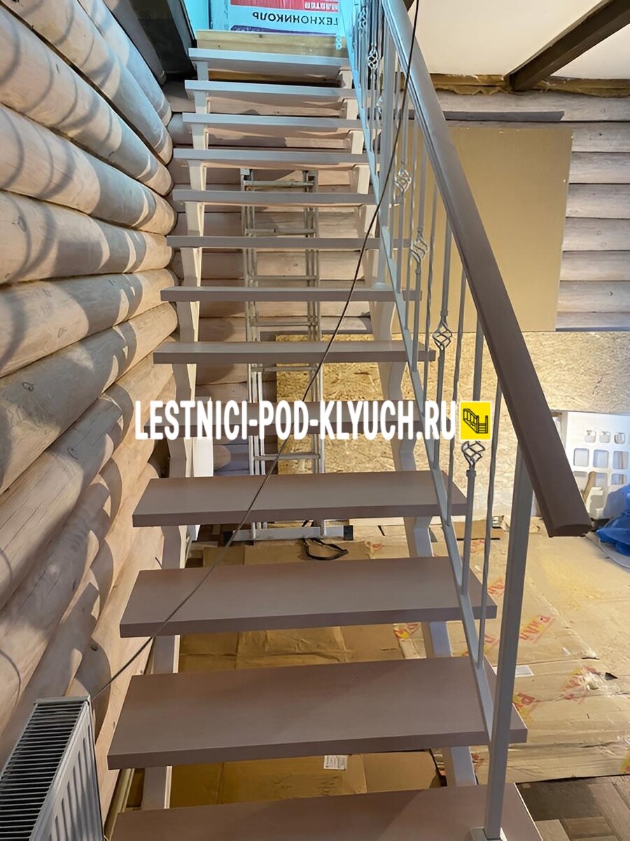 Принимаем звонки: пн-вс с 8:00 до 21:00 (+7 499 490-72-90). Электронная почта: info@lestnici-pod-klyuch.ru