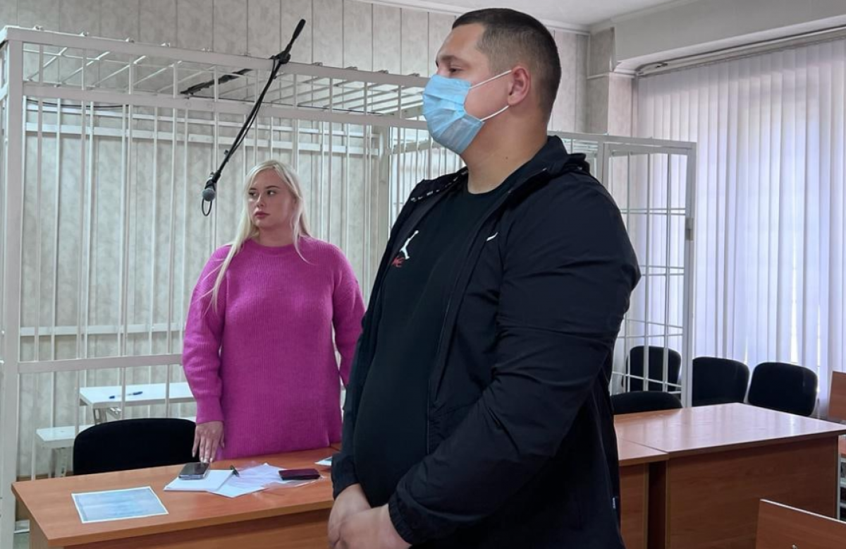    В Новосибирске суд отправил в СИЗО мужчину, переехавшего ногу полицейскому