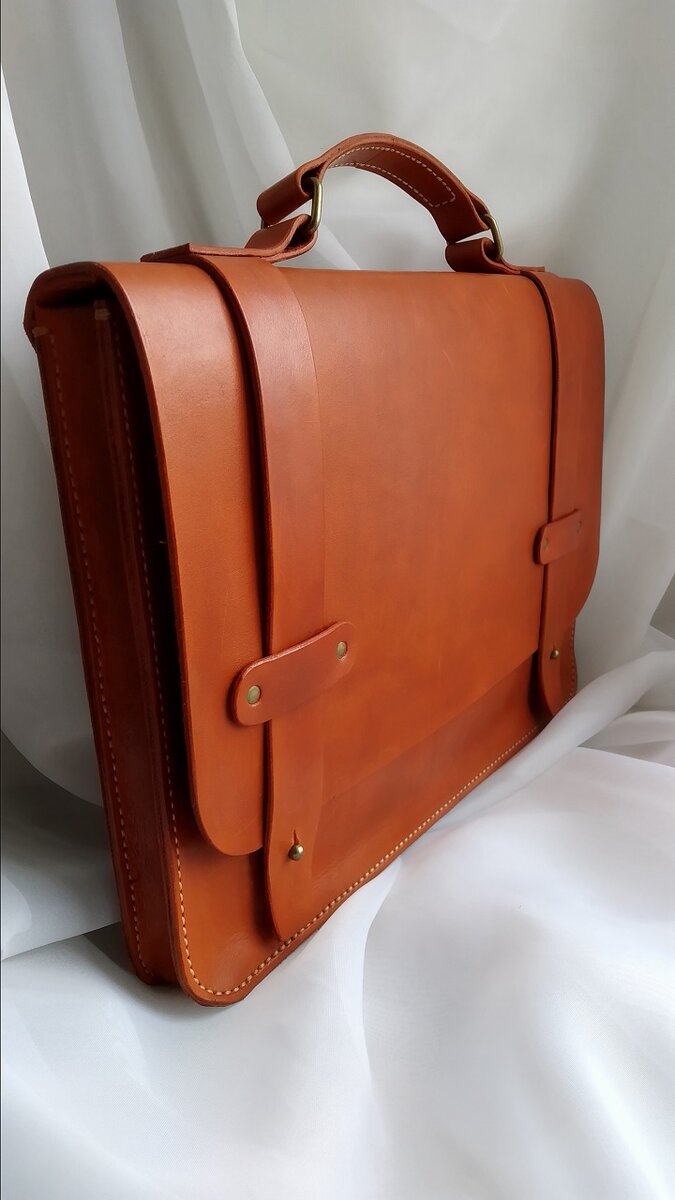 Кожаная папка-портфель под лист А4