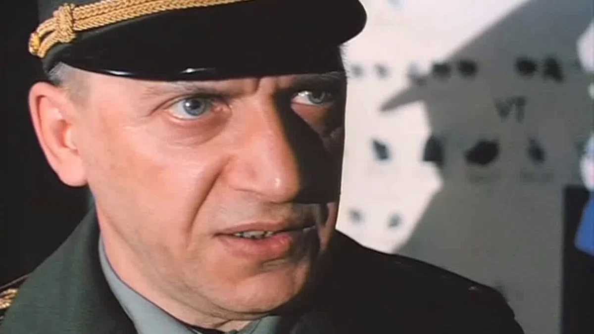 Не раз выступал. Может бахнем. Не раз выступал. Обязательно бахнем и не раз весь мир в труху. Короленко владимир галактионович в полтаве.