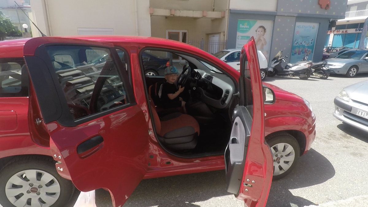 Fiat Panda, который брали в аренду в Каламате, 2017 год