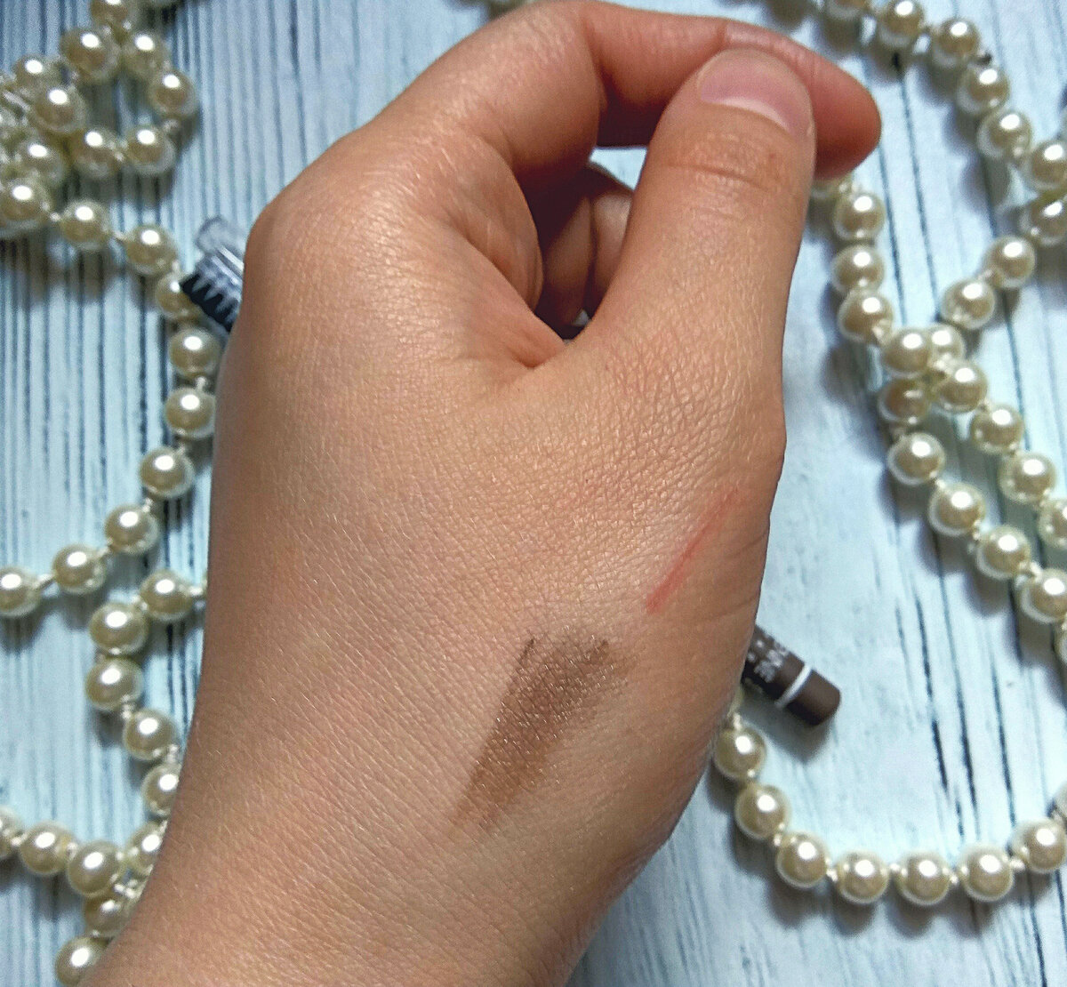 Оттенок серо-коричневый