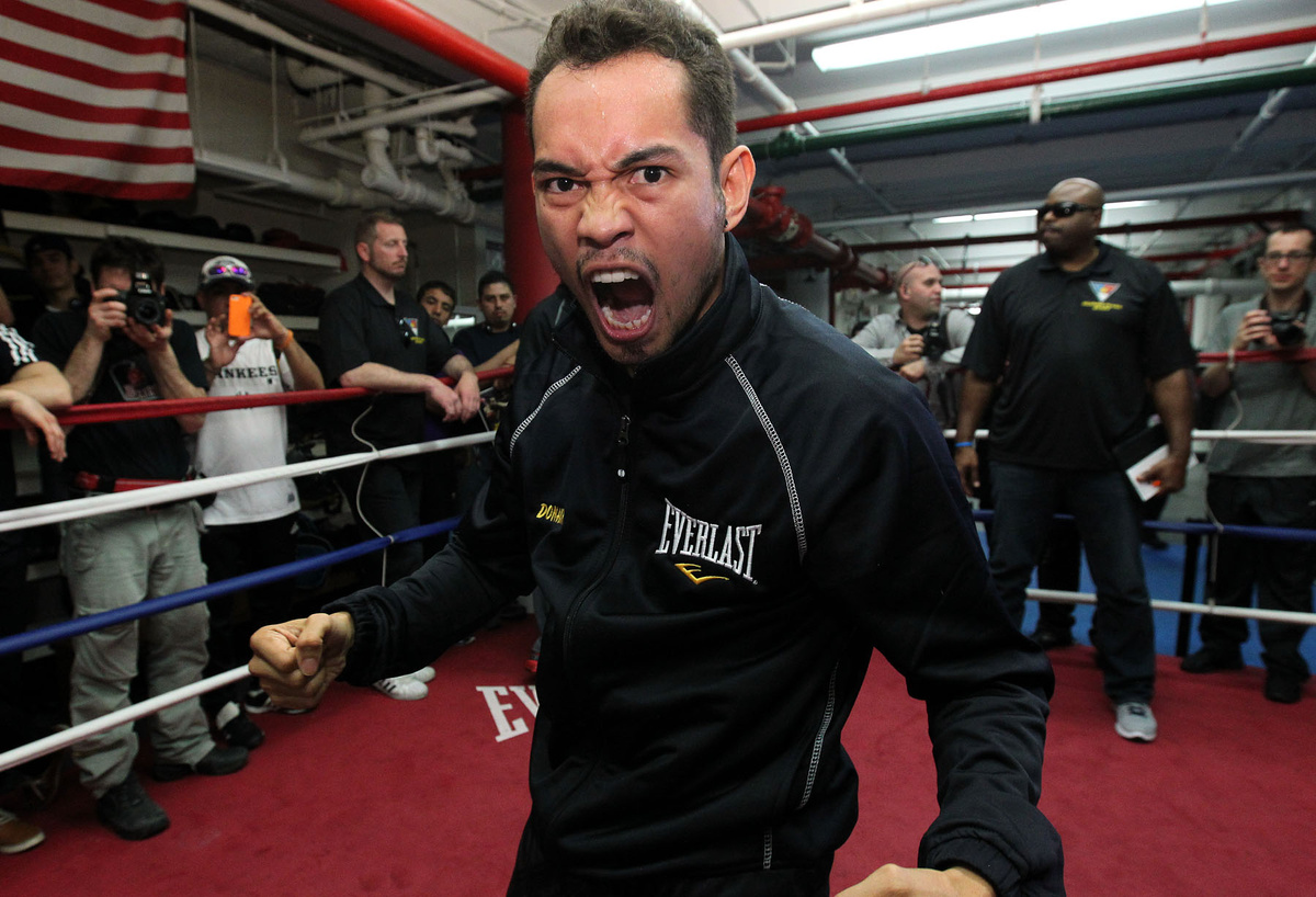 источник фото: ringtv.com. Боксер Нонито Донэйр