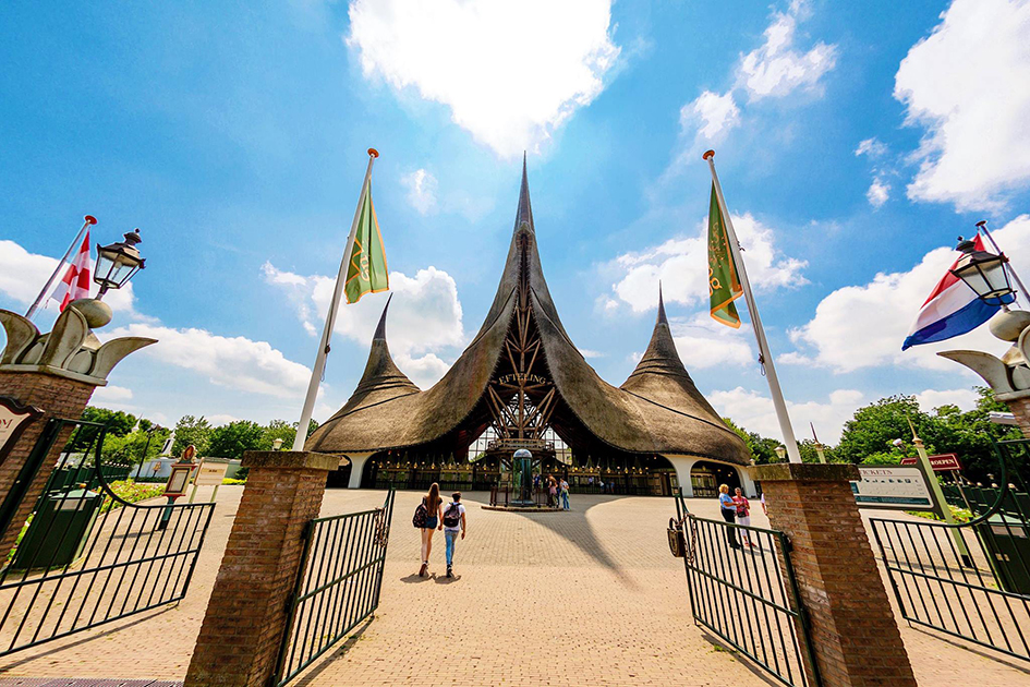 Сингапур сады gardens by the bay. Theme park опасные аттракционы. Самый лучший парк в мире. Диснейленд сингапуре горки. Самый лучший парк в мире.