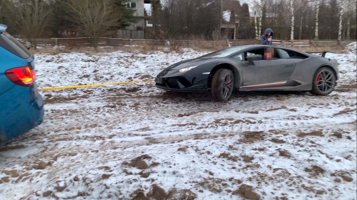 Московские мажоры загнали новенькую Lamborghini за 20 млн. руб на  бездорожье! | AutoTrend | Дзен