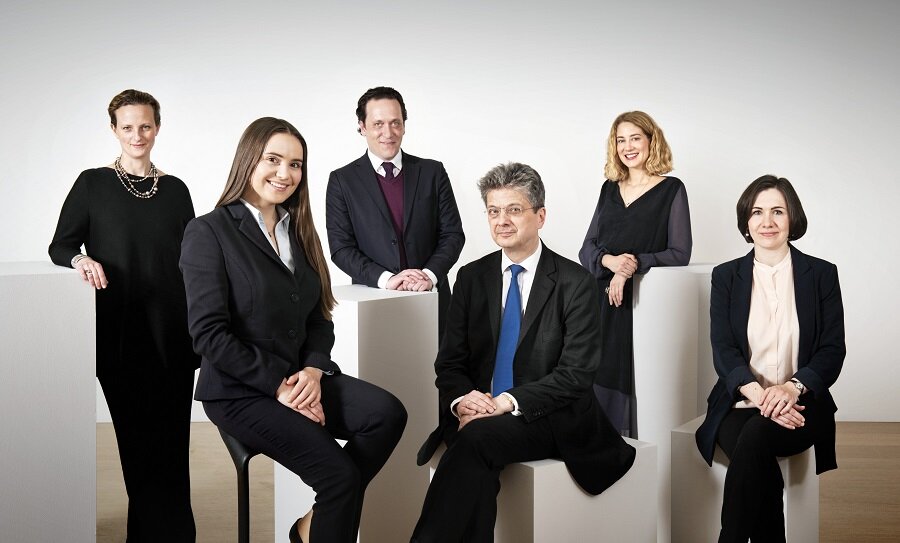 Команда департамента русского искусства: Алексей Тизенгаузен, Сара Мэнсфилд, Александра Бабенко, Марго Оганесян, Николя Кензиг, Изабела Грохольски © Christie’s Images Limited 2019