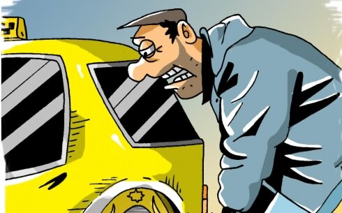 Таксист не защищён от неадекватных пассажиров, агрегаторы бездействуют, разводя руками. 