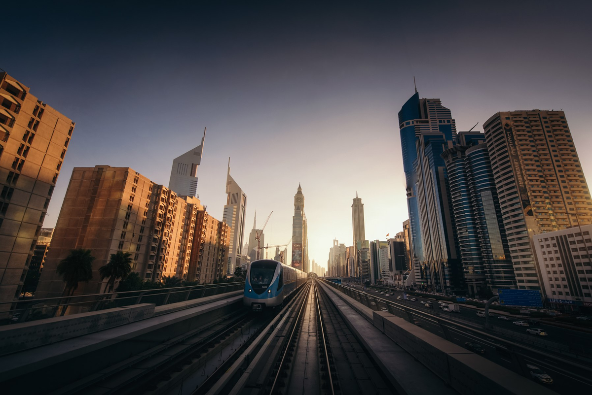 автоматическое метро Дубая