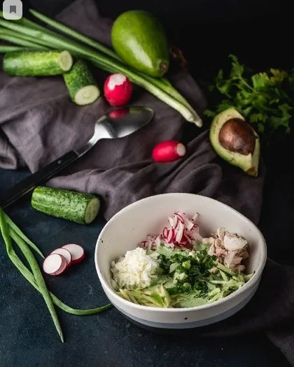 Холодный суп с щавелем и авокадо