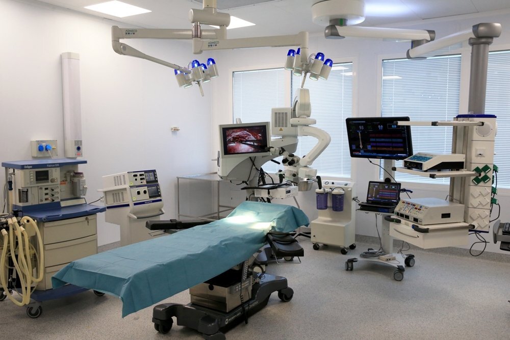 хирургическое отделение операция. операционный блок хирургического отделения. больницы москвы на операцию. гастроэнтерология в больнице им боткина. протвино хирургия стационар врачи.