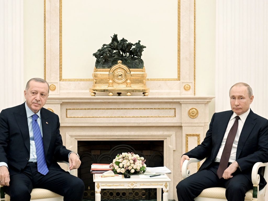 Часы "Переход через Балканы".