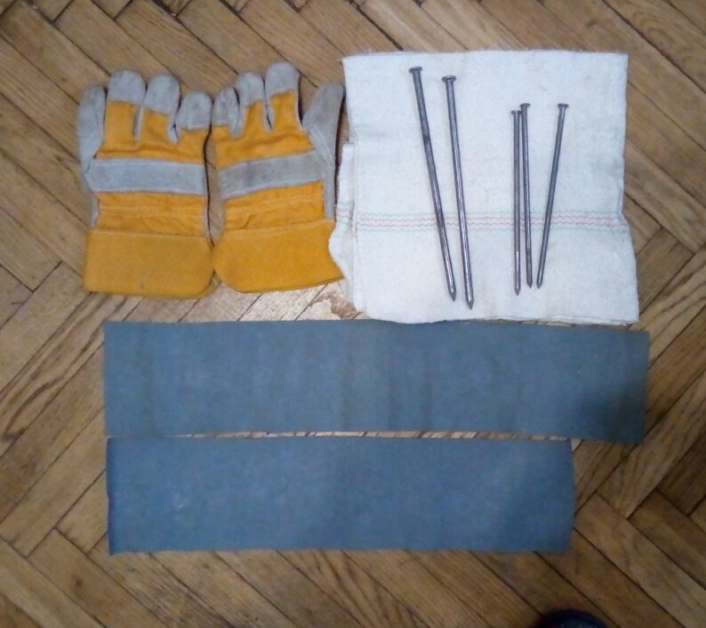 Пердочатки, тряпки, замшевые падсы-все что нужн, чтобы начать гнуть гвози