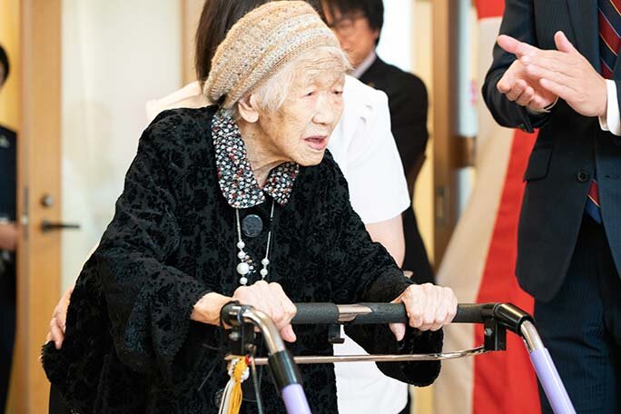 Источник: Интернет-сайт Рекордов Гиннесса, https://www.guinnessworldrecords.com/news/2019/3/worlds-oldest-person-confirmed-as-116-year-old-kane-tanaka-from-japan/