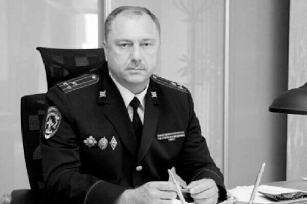 Начальник управления ГИБДД Нижегородской области полковник полиции Павел Ржевский покончил с собой.  Полицейского нашли мертвым в своем служебном кабинете. Рядом с ним обнаружен наградной пистолет. По предварительным данным, причинами суицида могли стать предстоящее увольнение и негативные последствия от спецоперации ФСБ.
Ржевский подал рапорт об отставке 21 апреля. А несколькими днями ранее сотрудники ФСБ задержали его заместителя полковника Алексея Сатова. Его подозревают в фальсификации документов. Также спецслужбы задержали еще ряд должностных лиц, которые использовали различные незаконные схемы для личного обогащения. Они подделывали документы о ДТП, брали взятки за получение водительских удостоверений.
Ржевский был назначен на должность начальника управления ГИБДД Нижегородской области летом 2014 года, говорится на сайте ведомства. Был награжден государственными и ведомственными наградами, среди которых медаль «За отличие в охране общественного порядка».