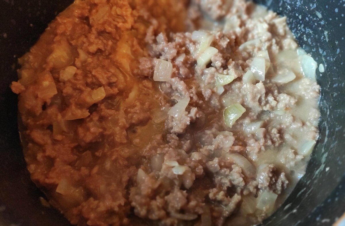 Фото автора канала Журнал о бытовом. Оставляем на 5-7 минут на небольшом огне.