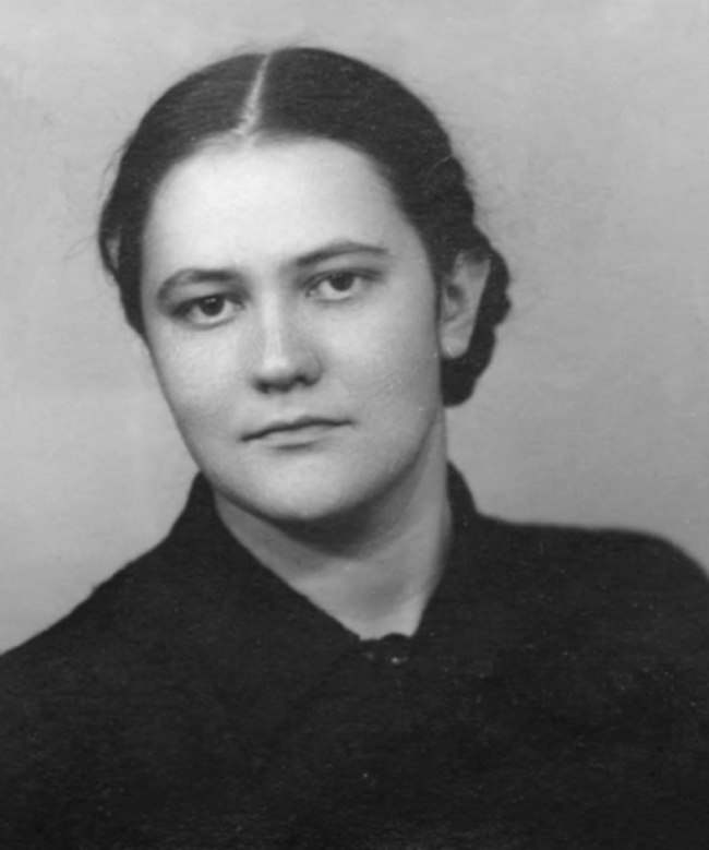 Галина Сергеевна Усова (22 мая 1931 год - 18 мая 2020 год).