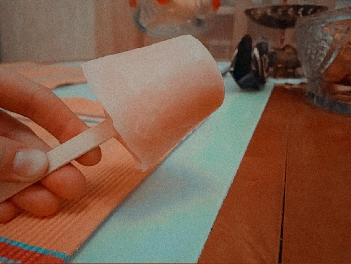 если аккуратно вытащить, форму можно использовать повторно! 