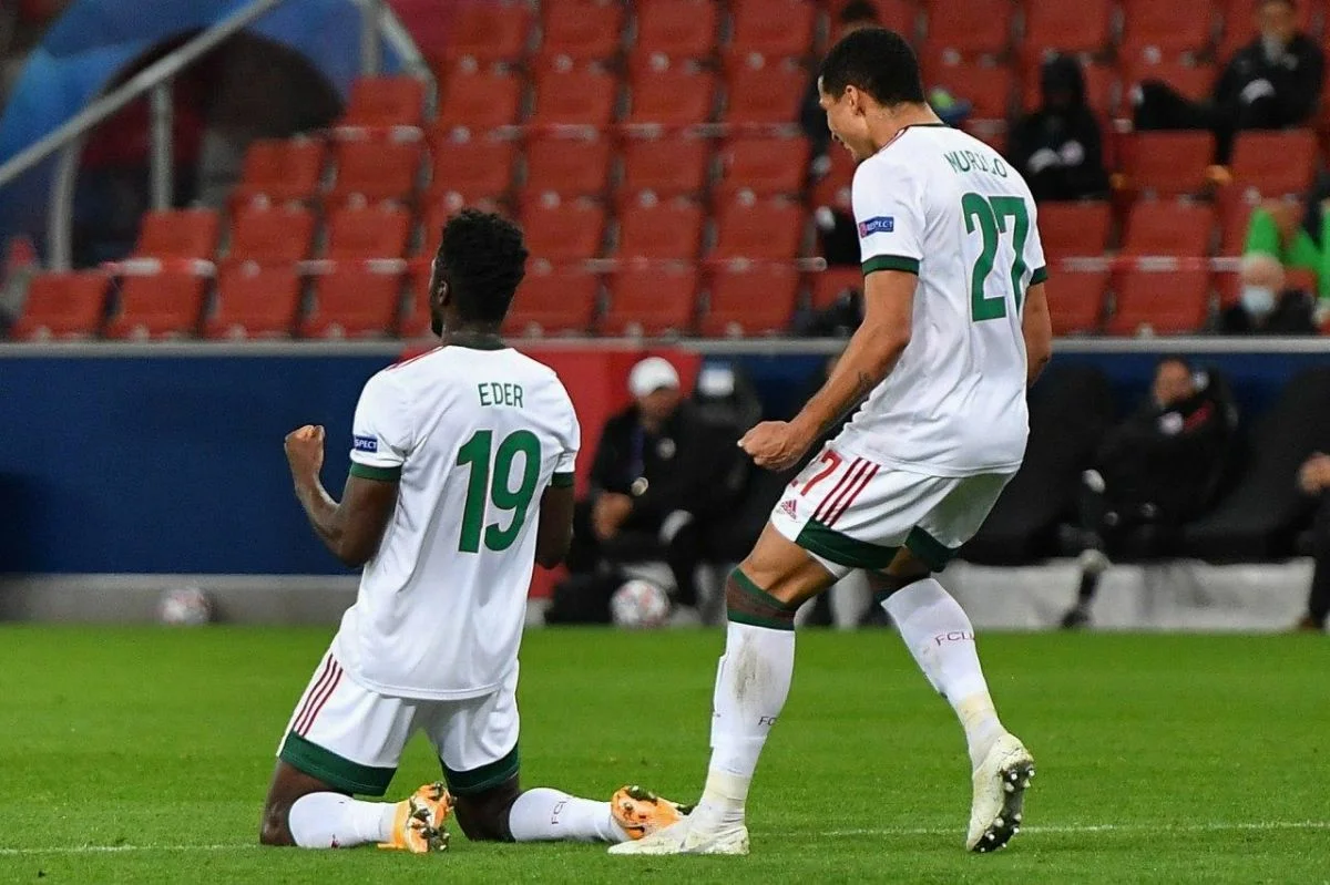 Эдер празднует забитый мяч