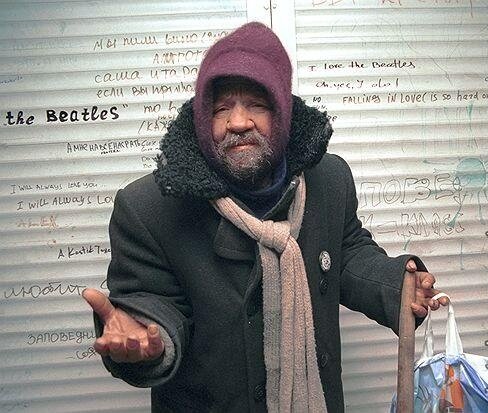  Расскажи ему как живёшь плохо.