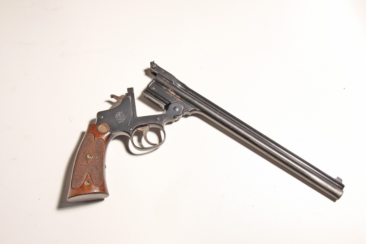 Револьвер в прошлой жизни: Colt Camp Perry Model .22LR