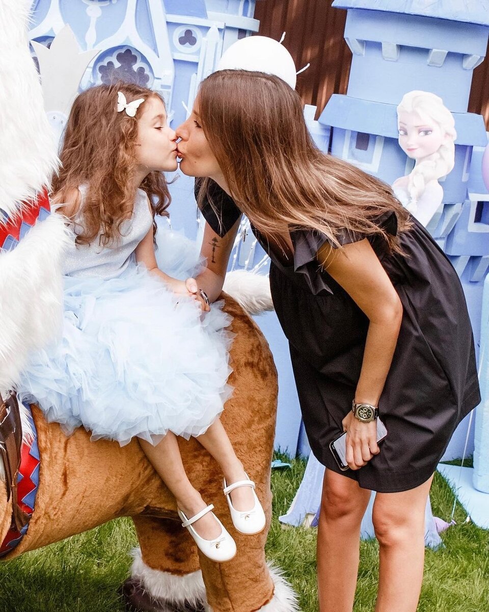 Кети Топурия с дочкой Оливией