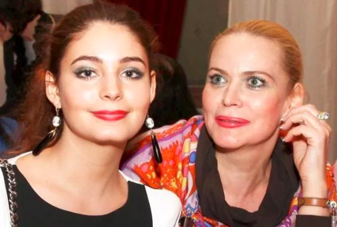 Мария с мамой Алёной Яковлевой