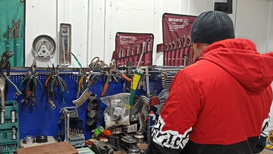     Приморье считается одним из самых автомобилизированных регионов страны. Практически каждый второй имеет автомобиль. А во Владивостоке, где проживает примерно 600 тыс. граждан, зарегистрировано свыше 422 тыс. автомобилей. Такую статистику приводит мэрия краевого центра.