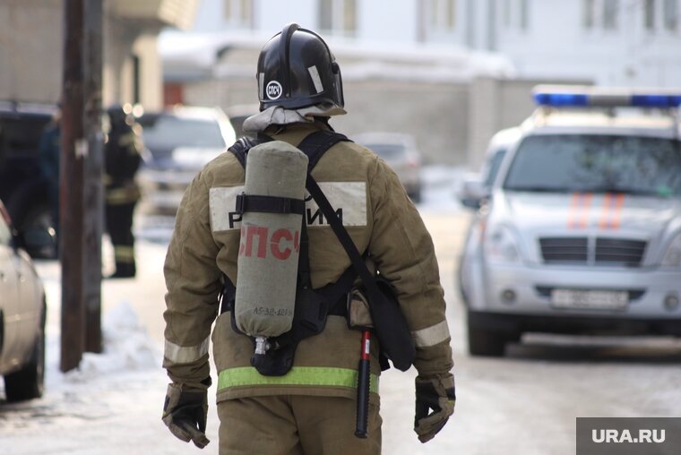    Сотрудники МЧС оперативно потушили пожар в военкомате Ивантеевки