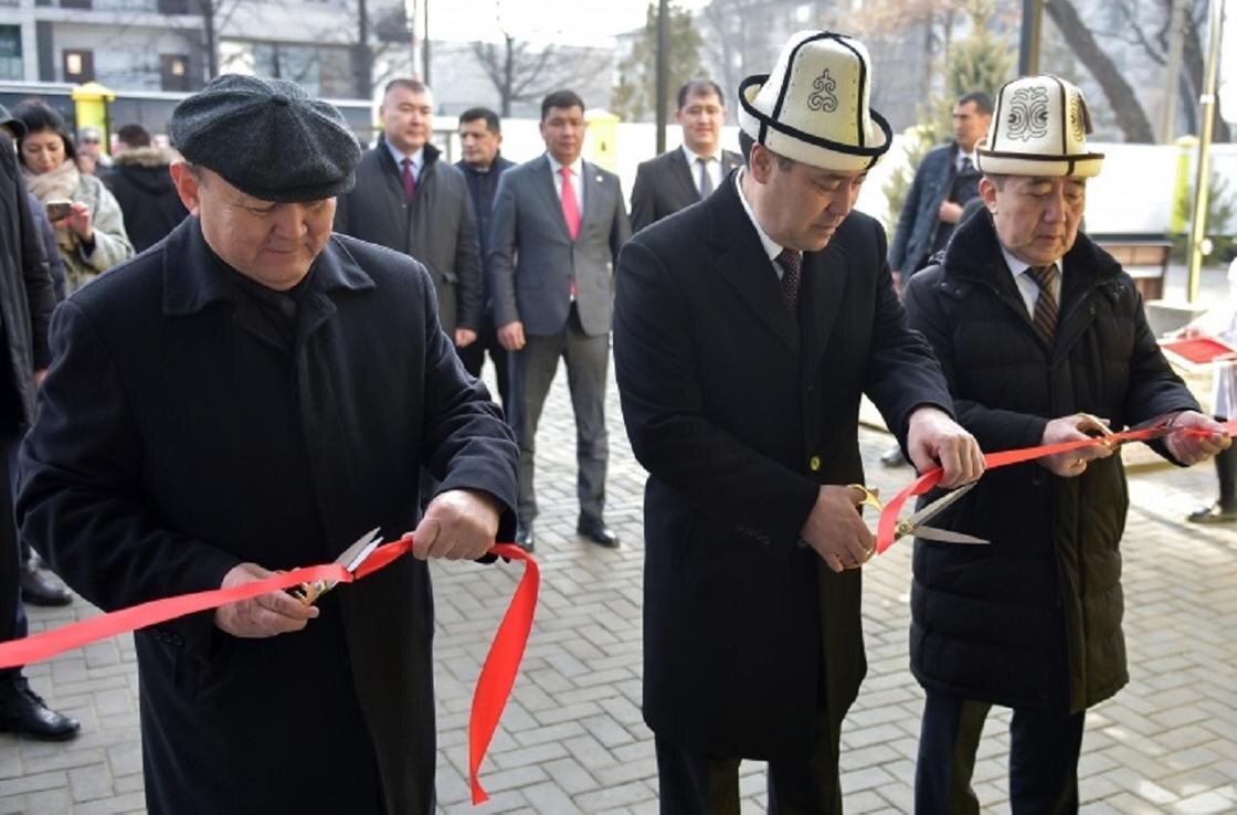    Садыр Жапаров на церемонии открытия.:president.kg