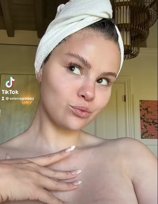    Селена Гомес без макияжа и фильтровКадр из видео