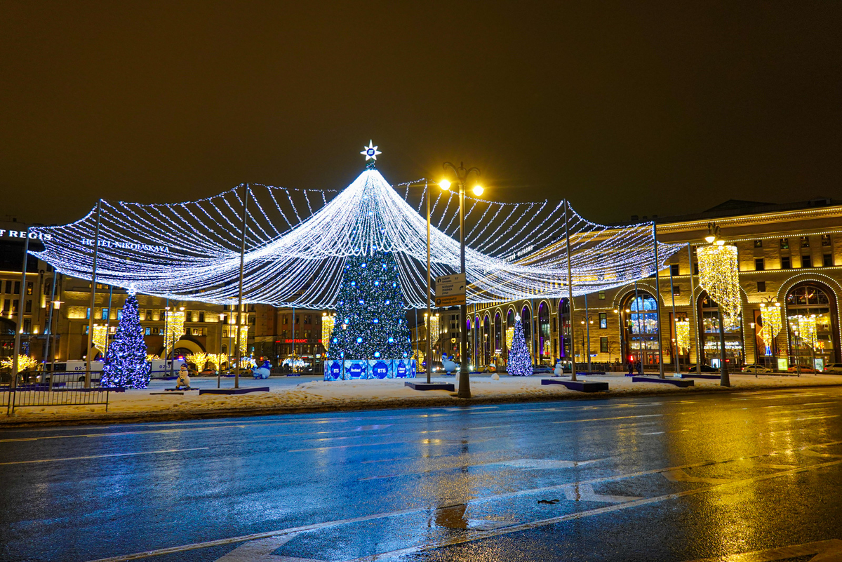 Москва. Лубянская площадь. 31 декабря 2022 года