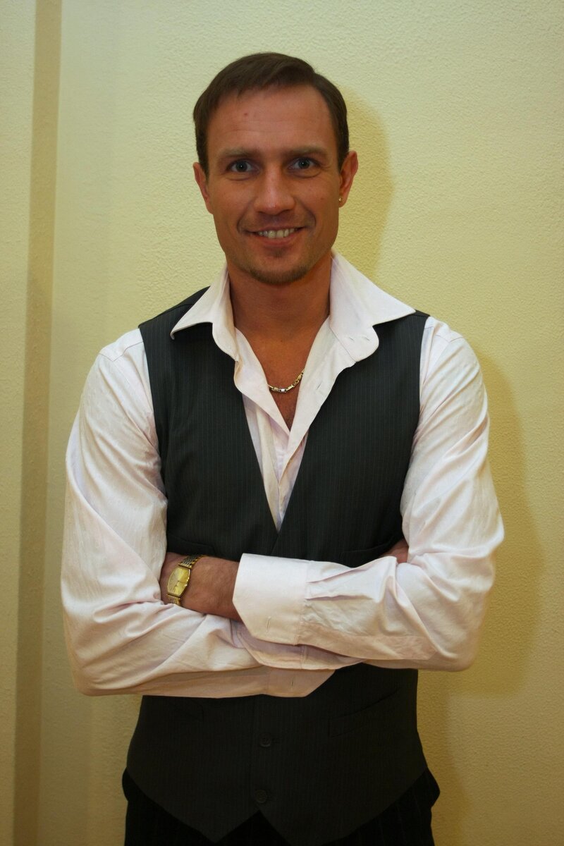    Роман Костомаров