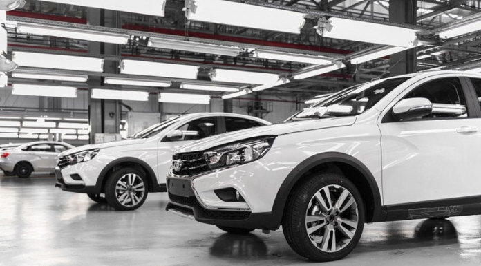    "АвтоВАЗ" сохранил первое место по количеству регистраций, несмотря на временные остановки конвейера в 2022 году. Фото: официальный аккаунт Автоцентра "Дюк и К" во VK